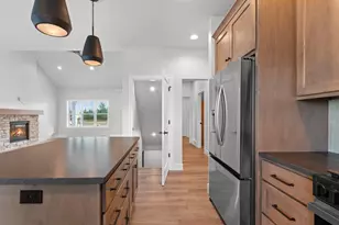 1405 Crossroads Dr, De Pere, WI 54115 - Photo 18