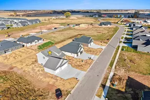 1405 Crossroads Dr, De Pere, WI 54115 - Photo 60