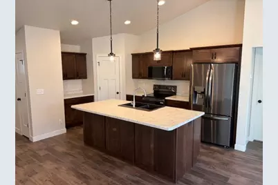 N3923 Wettering Way, Kaukauna, WI 54130 - Photo 4