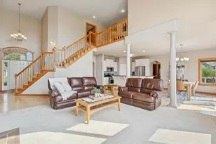 1625 Symphony Heights, Green Bay, WI 54311 - Photo 4