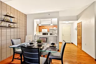 400 N Richmond St, Appleton, WI 54911 - Photo 10