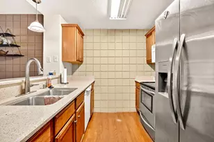 400 N Richmond St, Appleton, WI 54911 - Photo 8