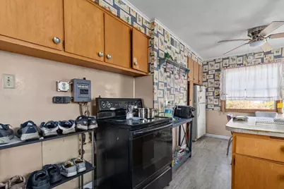 754 N Main Street, Oshkosh, WI 54901 - Photo 36