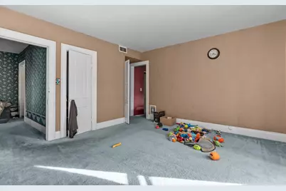 754 N Main Street, Oshkosh, WI 54901 - Photo 10