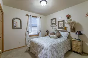 20 Spencer Village Ct, Appleton, WI 54914 - Photo 16