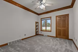 337 Forest View Rd, Oshkosh, WI 54904 - Photo 22