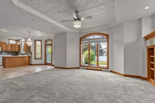 337 Forest View Rd, Oshkosh, WI 54904 - Photo 10