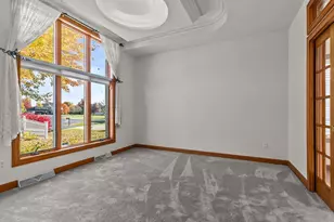 337 Forest View Rd, Oshkosh, WI 54904 - Photo 16