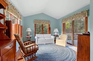 407 Woodfield Dr, Green Bay, WI 54313 - Photo 12