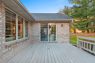 407 Woodfield Dr, Green Bay, WI 54313 - Photo 42