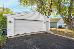 140 W Cecil St, Neenah, WI 54956 - Photo 30