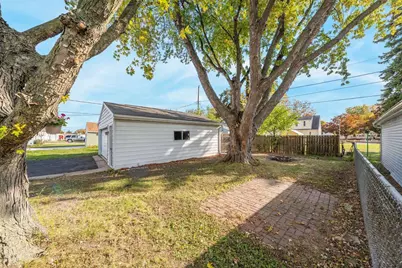 140 W Cecil Street, Neenah, WI 54956 - Photo 34