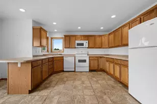 33 N Ashland Ave, Sturgeon Bay, WI 54235 - Photo 4