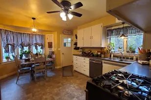 157 N Clinton Ave, Clintonville, WI 54929 - Photo 14