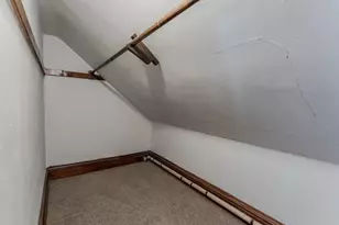 326 W 19th Ave, Oshkosh, WI 54902 - Photo 14