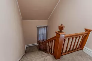 326 W 19th Ave, Oshkosh, WI 54902 - Photo 8