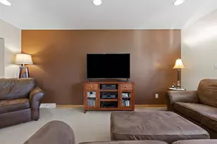 808 Voelker St, De Pere, WI 54115 - Photo 22