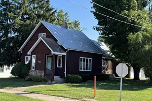 452 Mill St, Manawa, WI 54949 - Photo 4