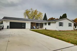 1410 S 7th St, De Pere, WI 54115 - Photo 24