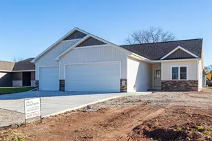 1009 Lotus Trail, Menasha, WI 54952 - Photo 30