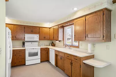 600 Karen Drive, Menasha, WI 54952 - Photo 6