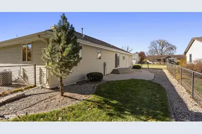600 Karen Drive, Menasha, WI 54952 - Photo 22