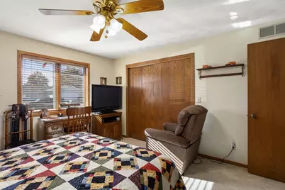 600 Karen Drive, Menasha, WI 54952 - Photo 10