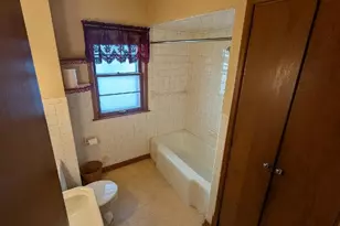 219 Cleveland St, Brillion, WI 54110 - Photo 10