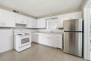 W5266 Bechaud Beach Dr, Fond du Lac, WI 54935 - Photo 18