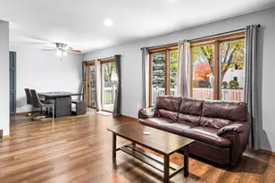 1568 S Oakwood Rd, Oshkosh, WI 54904 - Photo 12