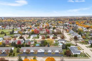 1568 S Oakwood Rd, Oshkosh, WI 54904 - Photo 38