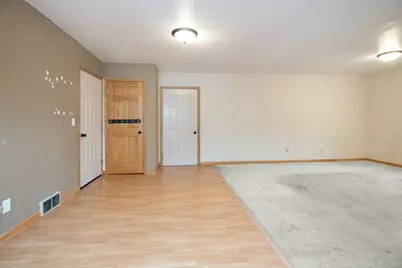 124 S Custer Street, Brillion, WI 54110 - Photo 6