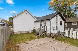 1011 Blaine St, Marinette, WI 54143 - Photo 24