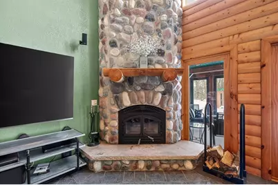 6764 Lee Harbor Lane, Oshkosh, WI 54902 - Photo 10