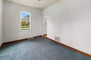 490 Morris St, Fond du Lac, WI 54935 - Photo 10