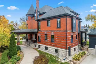 902 S Madison St, Green Bay, WI 54301 - Photo 32