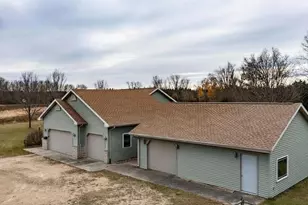 E8835 Huntley Rd, New London, WI 54961 - Photo 32