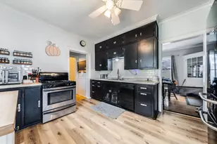 1235 Walnut St, Oshkosh, WI 54901 - Photo 4