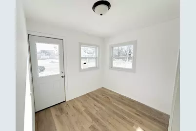 313 E Center Street, Shawano, WI 54166 - Photo 6