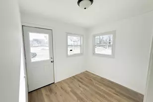 313 E Center St, Shawano, WI 54166 - Photo 6