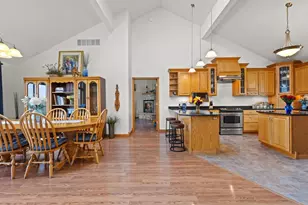 7207 Fairview Rd, Denmark, WI 54208 - Photo 14