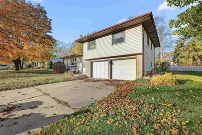 2102 Mary Avenue, New Holstein, WI 53061 - Photo 2