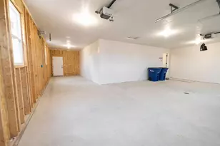 3752 Evelyn Rose Ln, Suamico, WI 54313 - Photo 20