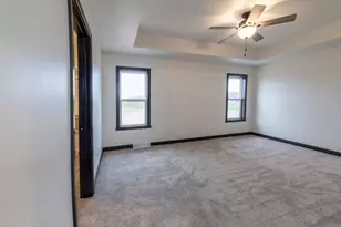 3752 Evelyn Rose Ln, Suamico, WI 54313 - Photo 8