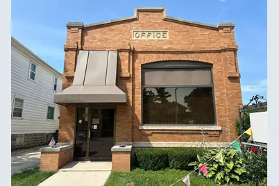 1828 Wisconsin Avenue, New Holstein, WI 53061 - Photo 2