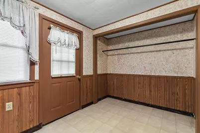 304 E 17th Street, Kaukauna, WI 54130 - Photo 20