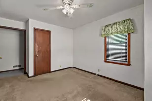 304 E 17th St, Kaukauna, WI 54130 - Photo 10