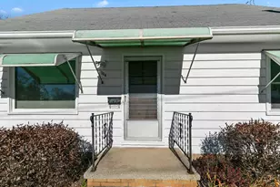 304 E 17th St, Kaukauna, WI 54130 - Photo 4