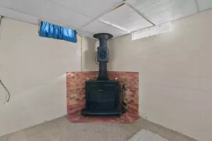 304 E 17th St, Kaukauna, WI 54130 - Photo 22