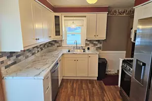 743 Madison St, Neenah, WI 54956 - Photo 8